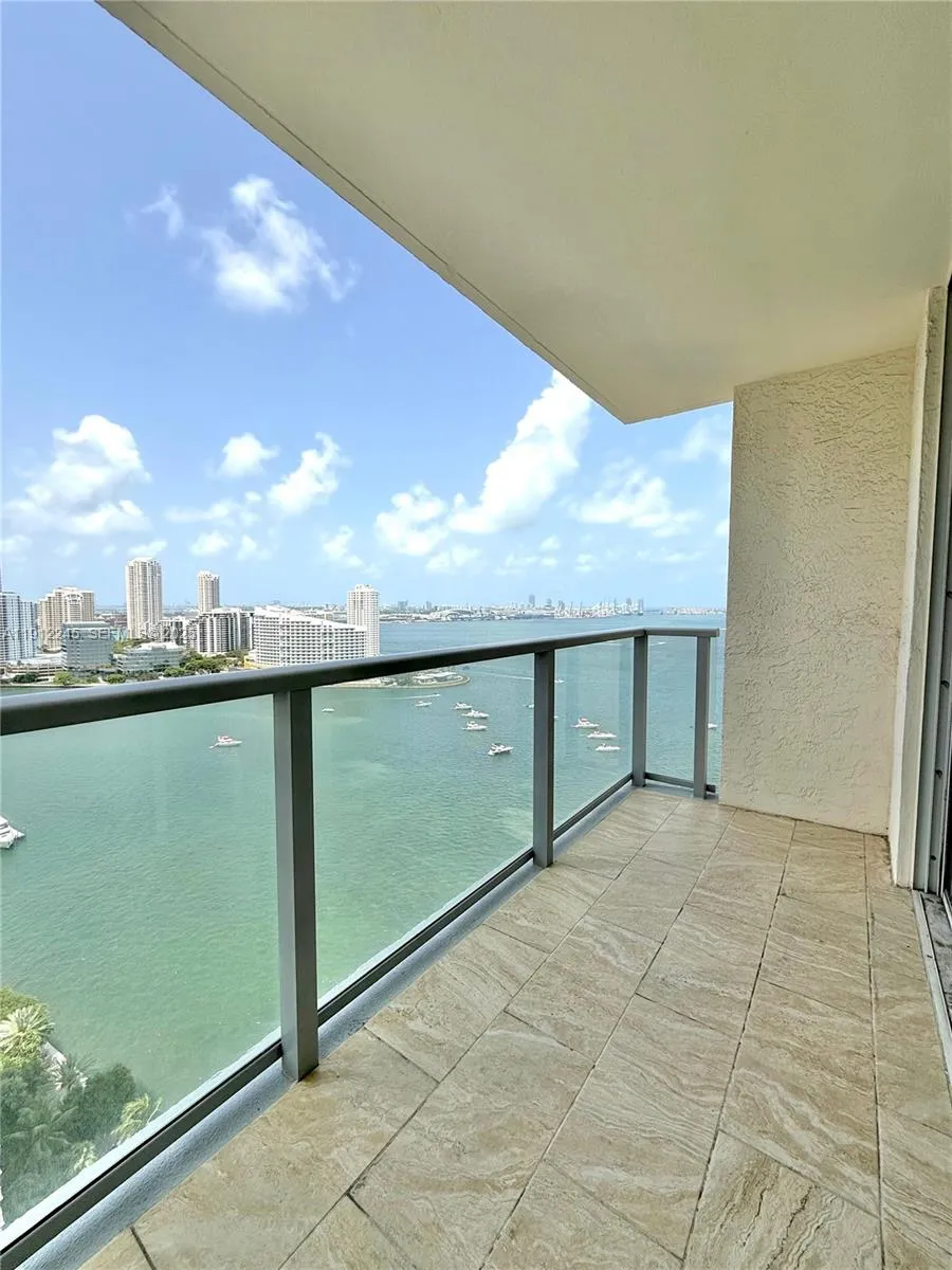 Foto de propiedad en 1155 Brickell Bay Drive 2708, Miami, FL 33131 Miami con MLS#