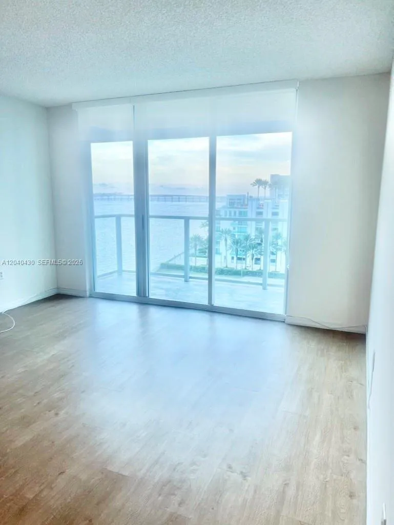 Foto de propiedad en 1155 Brickell Bay Drive 807, Miami, FL 33131 Miami con MLS#