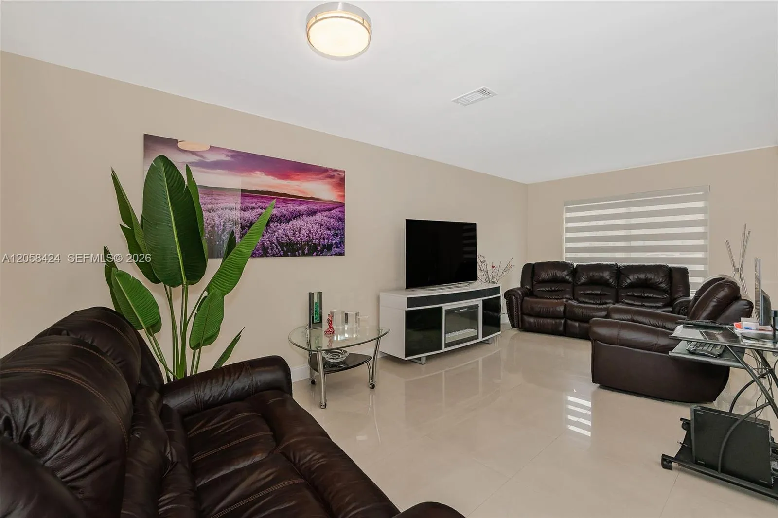 En Venta 11559 SW 7th Street, Sweetwater, FL 33174, Sweetwater, FL 33174