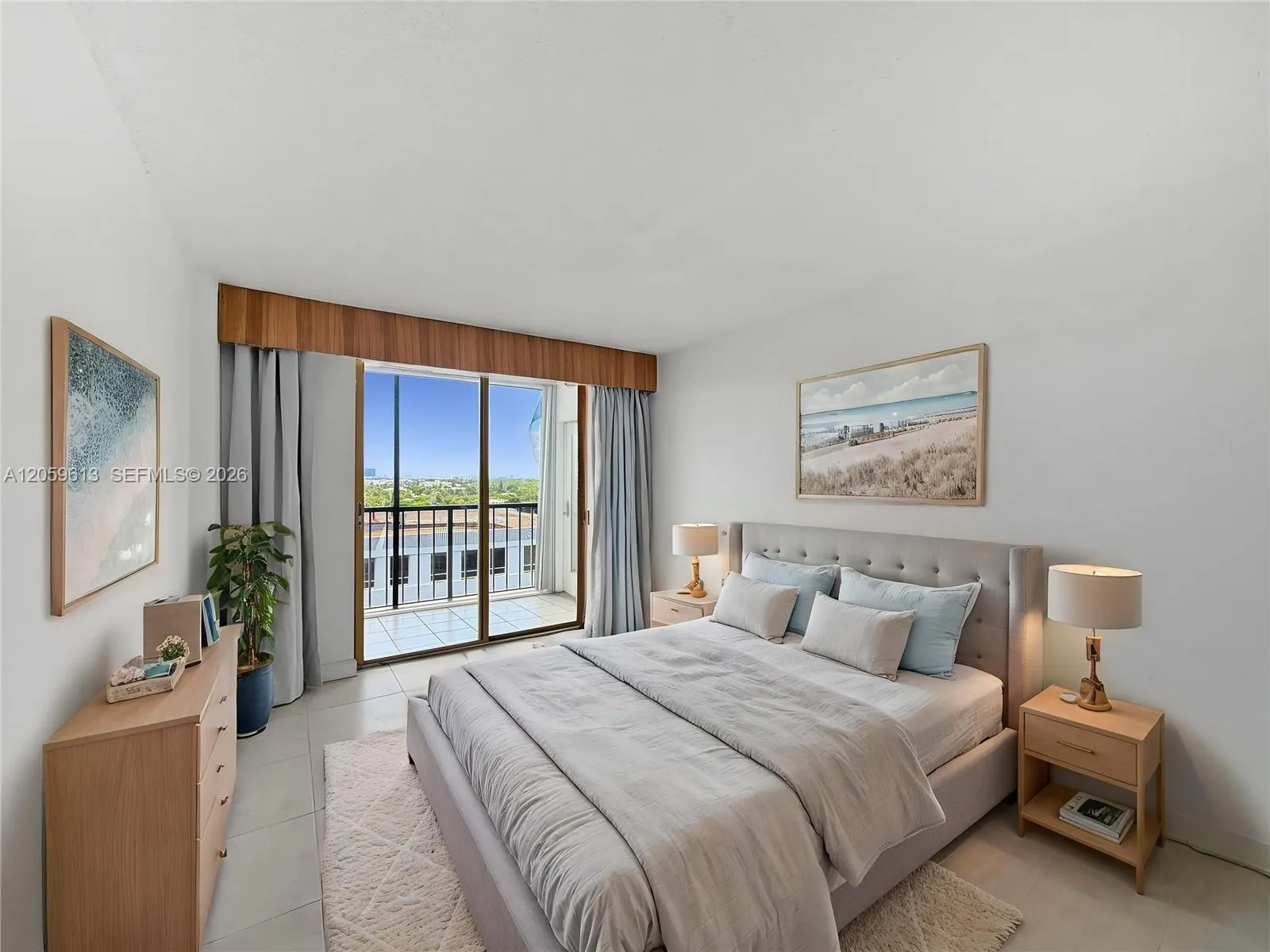 Foto de propiedad en 1160 N Federal Highway 1222, Fort Lauderdale, FL 33304 Fort Lauderdale con MLS# 