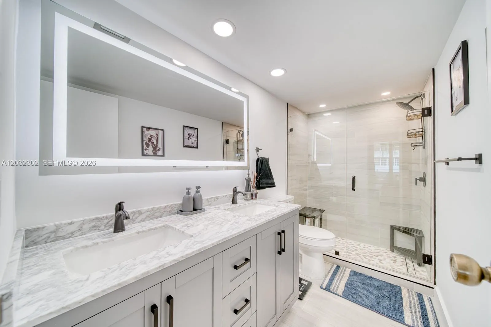 Foto de propiedad en 1160 N Federal Highway 213, Fort Lauderdale, FL 33304 Fort Lauderdale con MLS# 