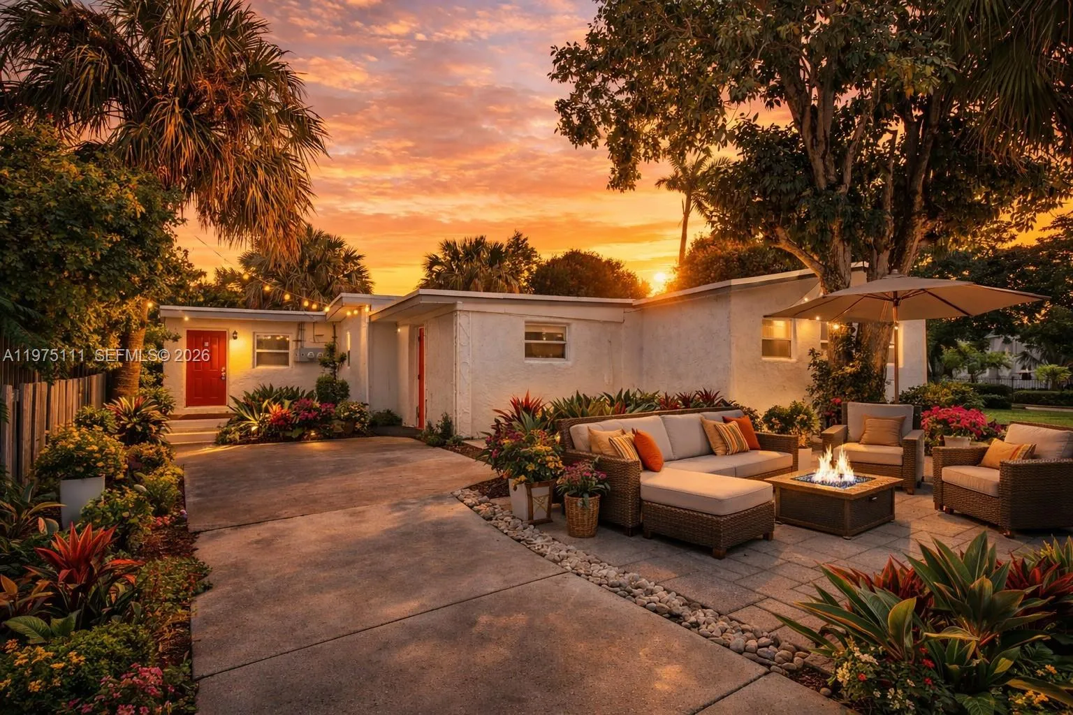 Foto de propiedad en 1160 W 26 Th Court, Riviera Beach, FL 33404 Riviera Beach con MLS# 