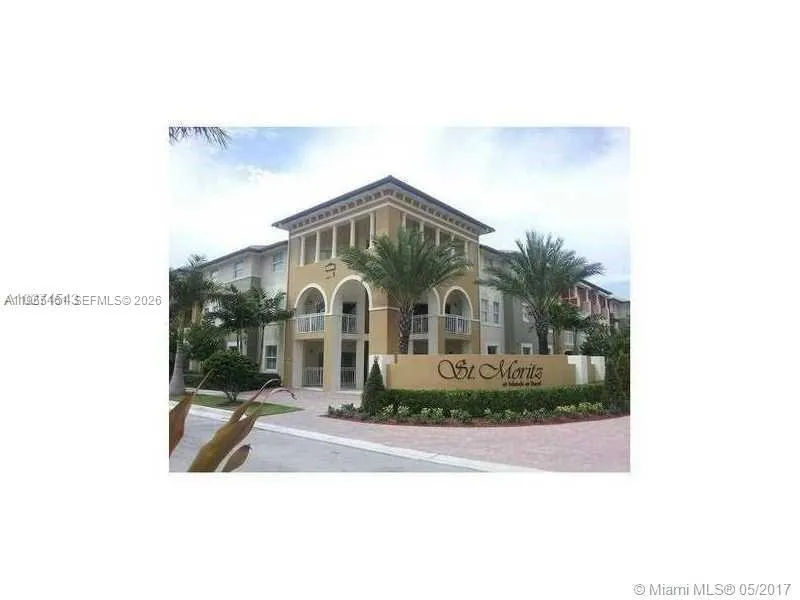 Foto de propiedad en 11601 NW 89th Street 107, Doral, FL 33178 Doral con MLS# 