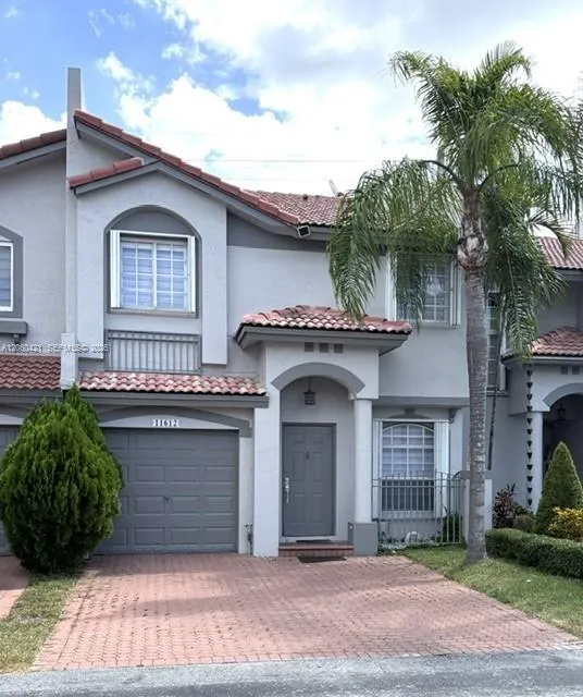 Foto de propiedad en 11612 NW 50th Terrace 11612, Doral, FL 33178 Doral con MLS# 