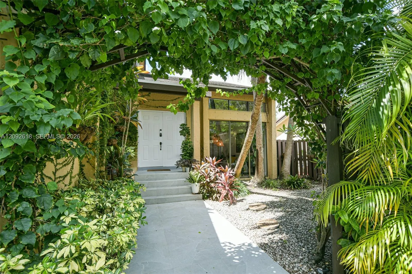 En Venta 11624 SW 135th Place, Miami, FL 33186, Miami, FL 33186