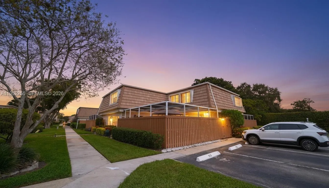 Foto de propiedad en 11625 Winchester Drive B, Palm Beach Gardens, FL 33410 Palm Beach Gardens con MLS# 