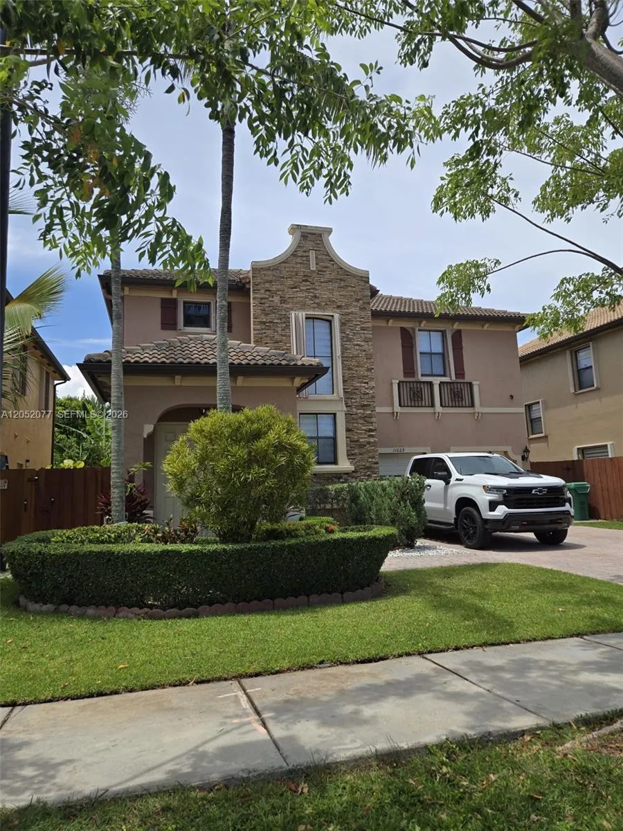 Foto de propiedad en 11629 SW 236th Street, Homestead, FL 33032 Homestead con MLS# 