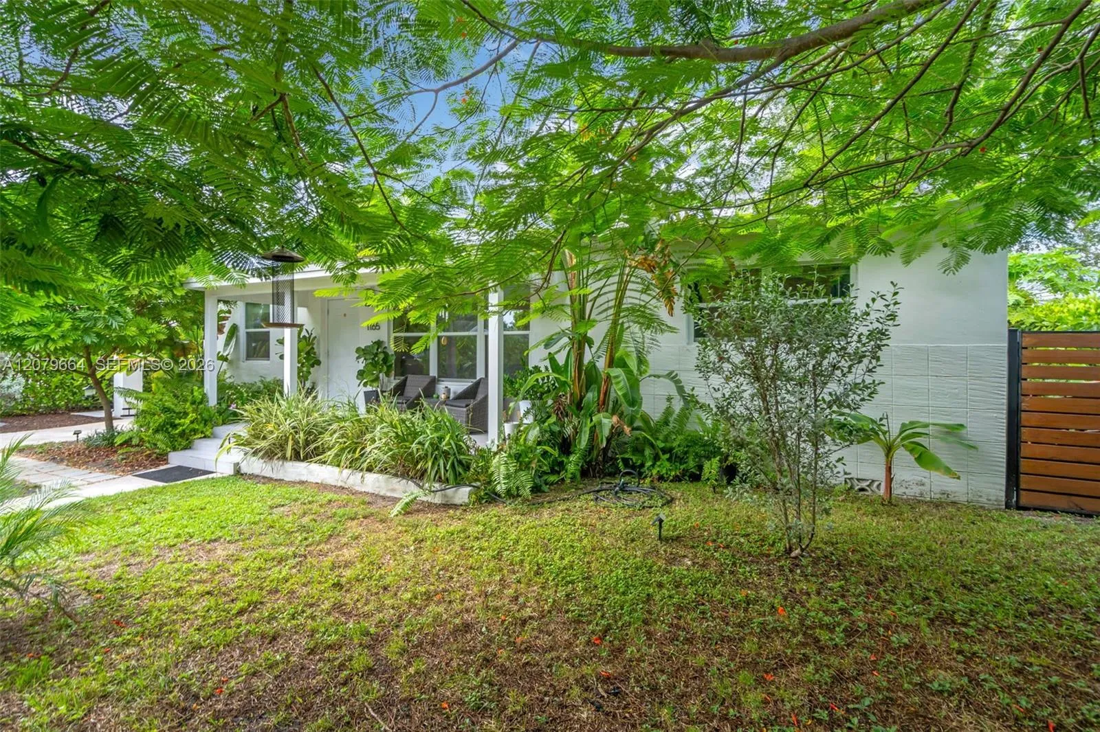 Foto de propiedad en 1165 NW 110th Street, Miami, FL 33168 Miami con MLS# 