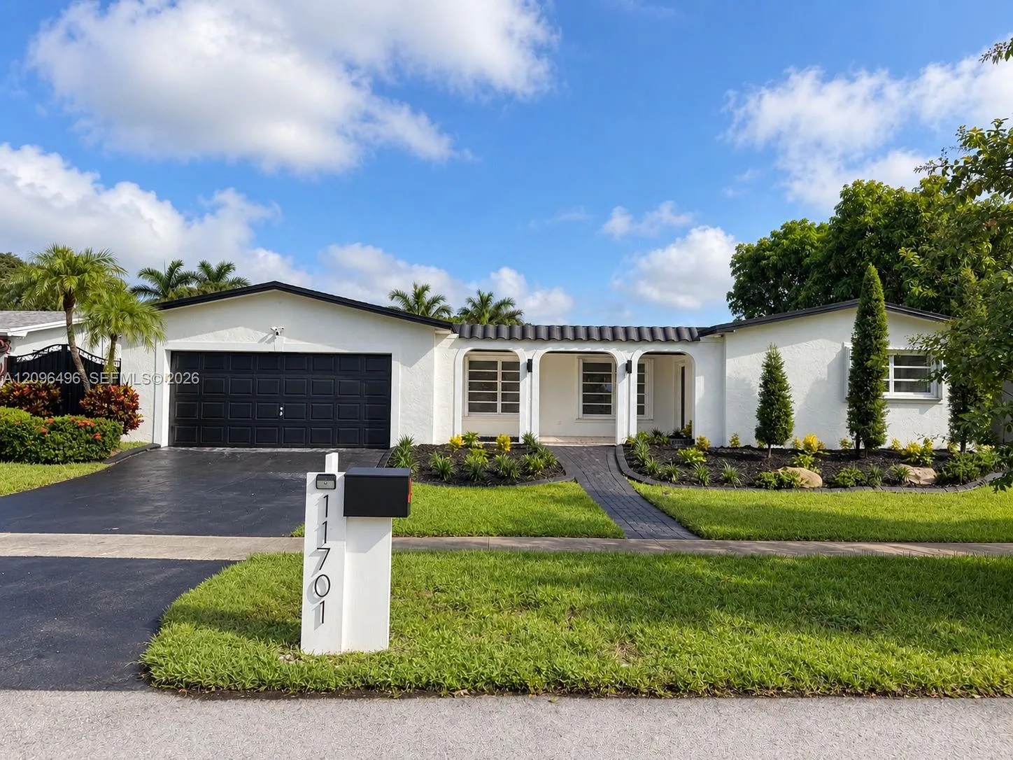 En Venta 11701 NW 14th Street, Pembroke Pines, FL 33026, Pembroke Pines, FL 33026
