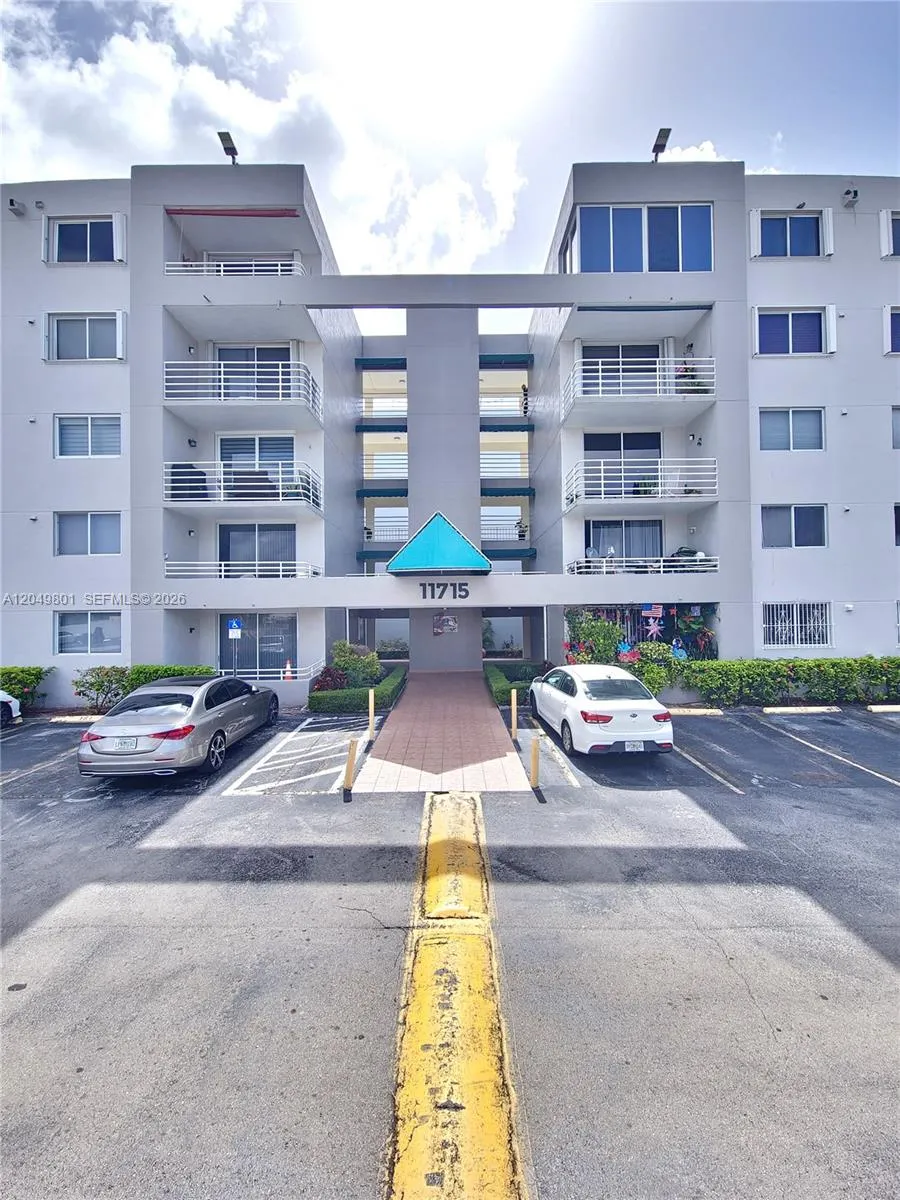 En Venta 11715 SW 18th Street 506, Miami, FL 33175, Miami, FL 33175