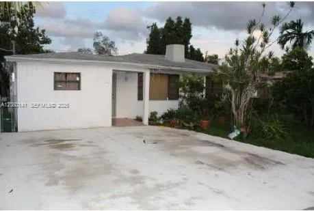 En Renta 11717 NW 2nd Avenue Front, North Miami, FL 33168, North Miami, FL 33168