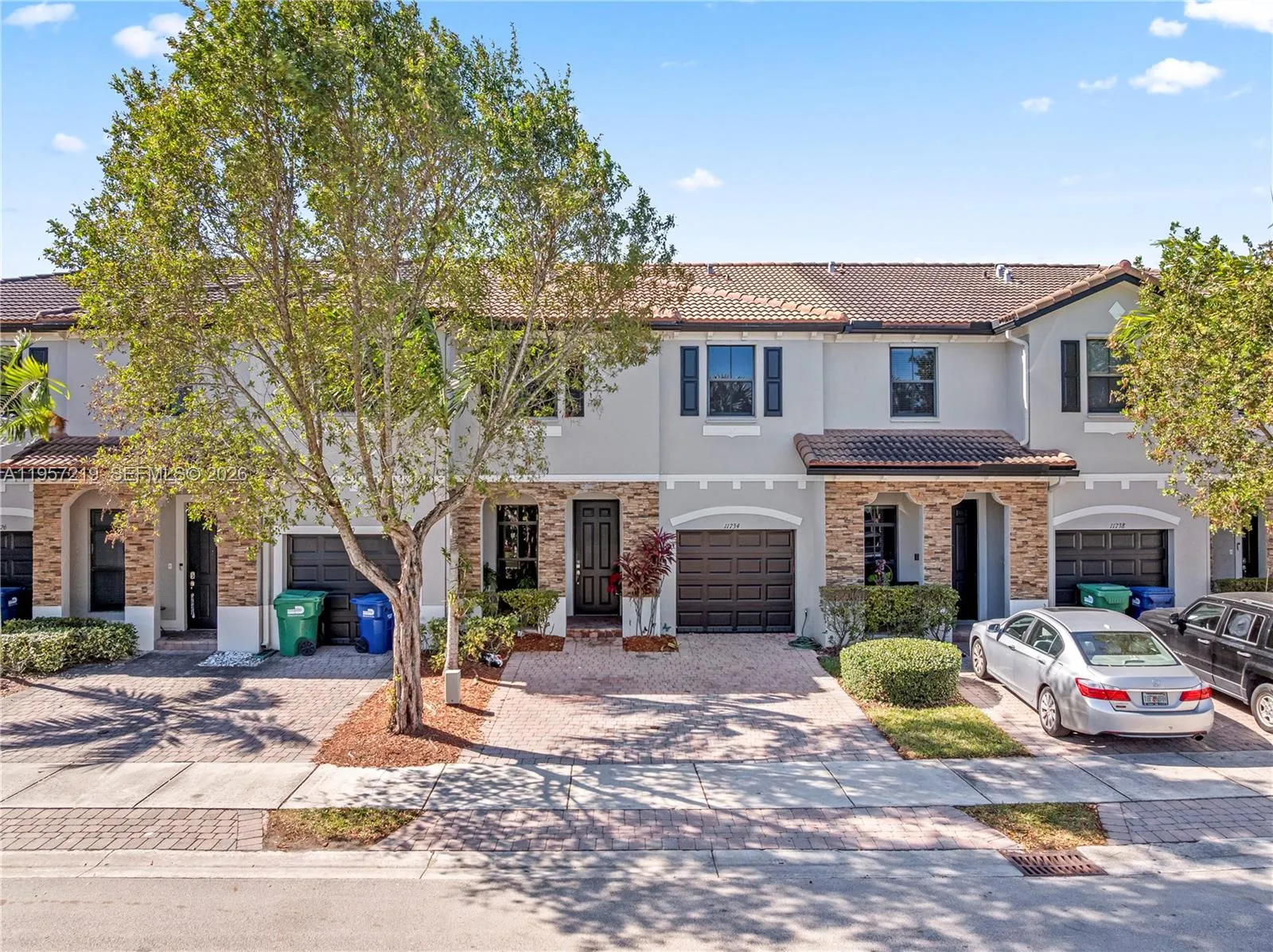 Foto de propiedad en 11734 SW 238th Street, Homestead, FL 33032 Homestead con MLS# 