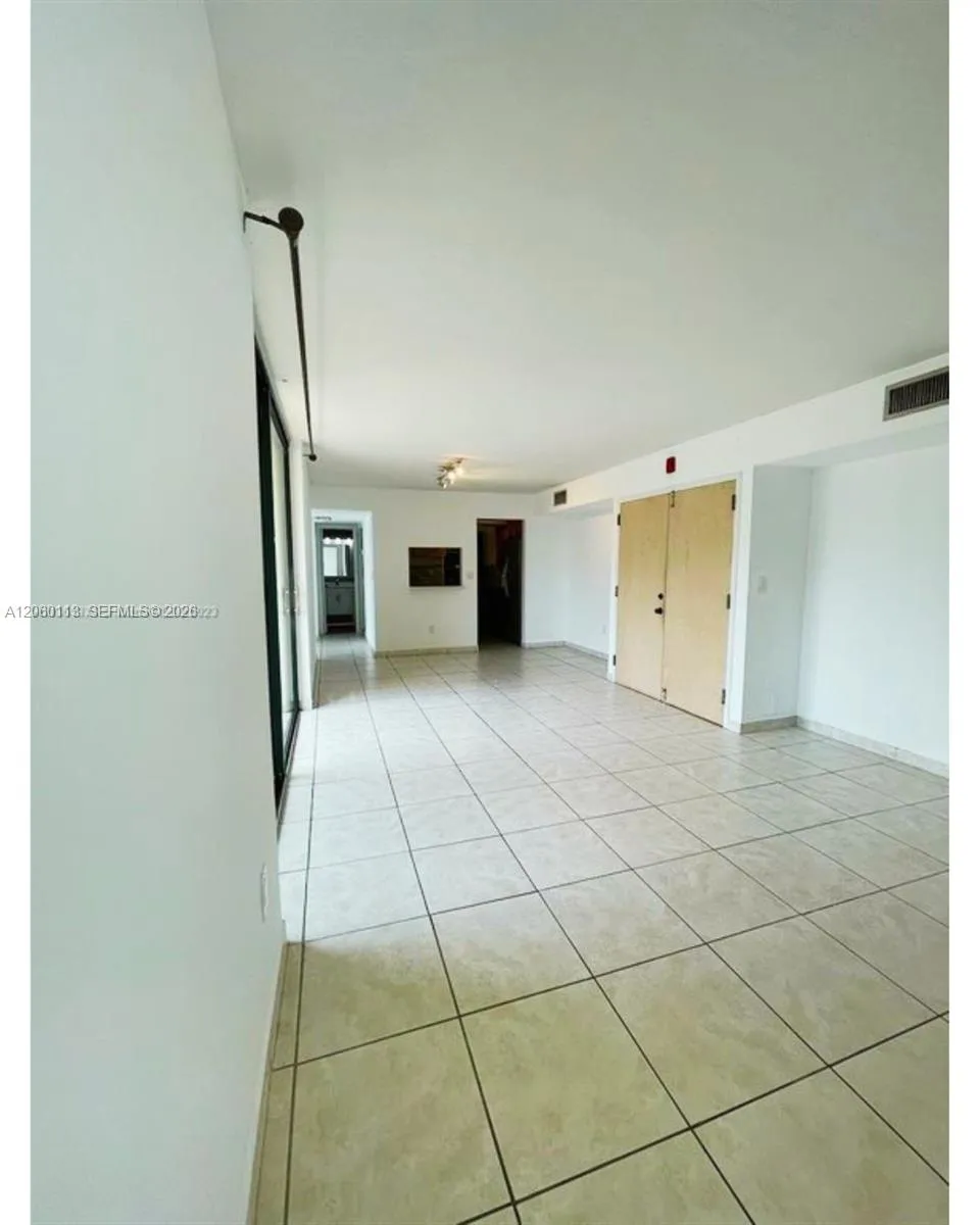 En Venta 11750 SW 18th Street 208-1, Miami, FL 33175, Miami, FL 33175