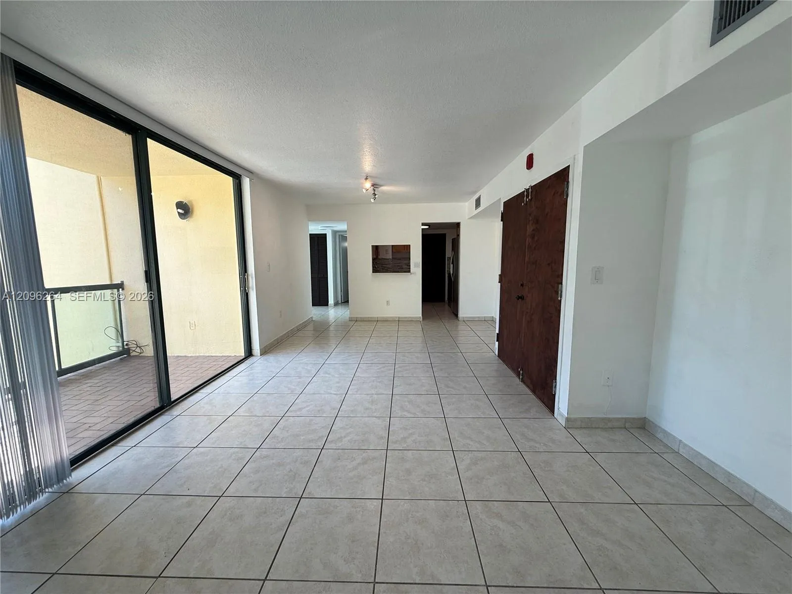 En Renta 11750 SW 18th Street 208-1, Miami, FL 33175, Miami, FL 33175