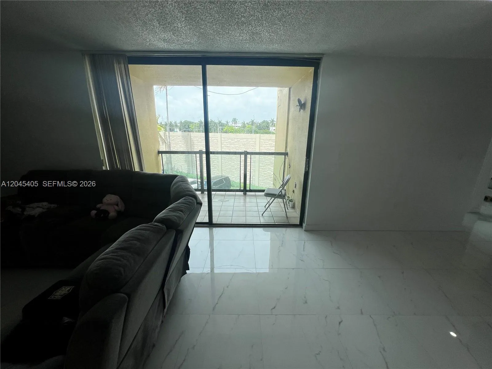Foto de propiedad en 11750 SW 18th Street 319-1, Miami, FL 33175 Miami con MLS# 