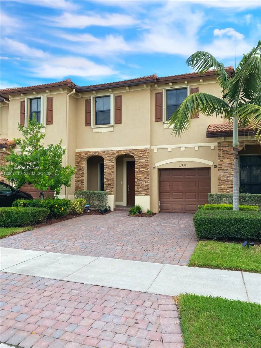 Foto de propiedad en 11753 SW 238th Street, Homestead, FL 33032 Homestead con MLS# 