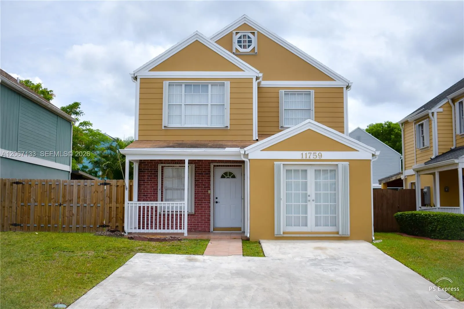 Foto de propiedad en 11759 SW 117th Place, Miami, FL 33186 Miami con MLS# 