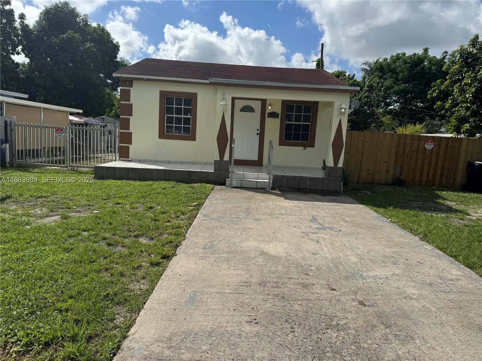 Foto de propiedad en 1178 NW 105th Terrace, Miami, FL 33150 Miami con MLS# 