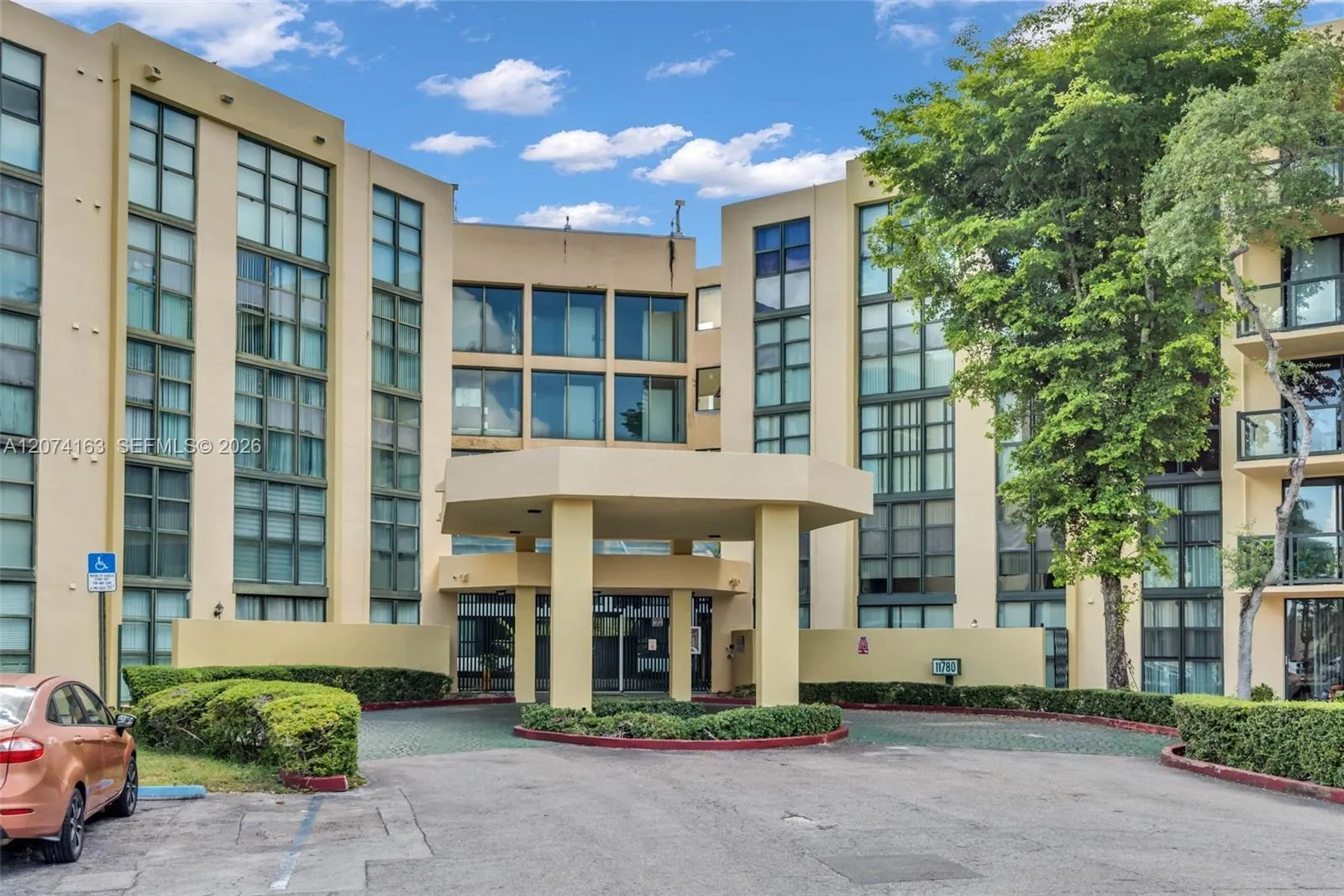 En Renta 11780 SW 18th Street 226-2, Miami, FL 33175, Miami, FL 33175