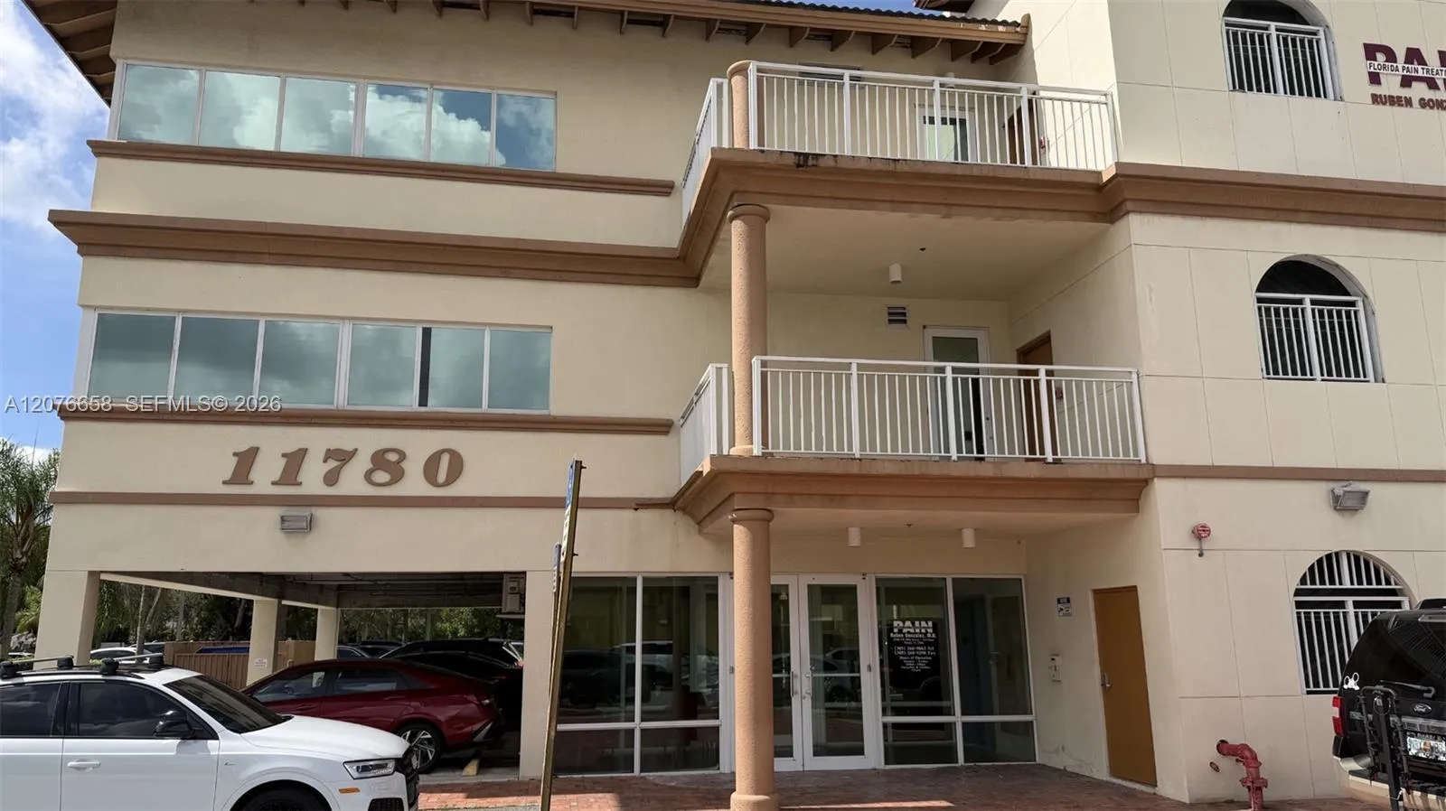 Foto de propiedad en 11780 SW 89th Street 204, Miami, FL 33186 Miami con MLS# 