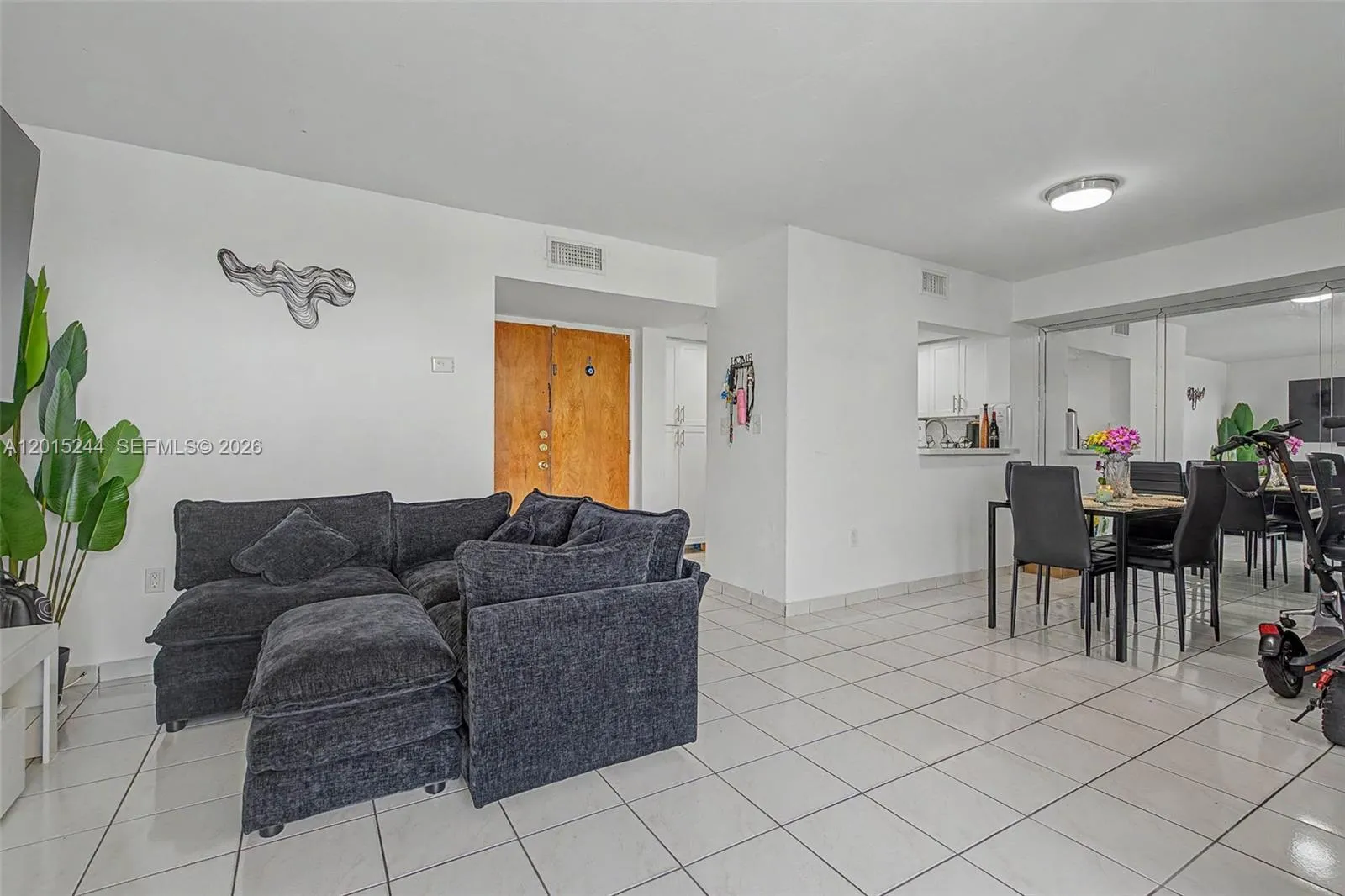Foto de propiedad en 11790 SW 18th Street 524-3, Miami, FL 33175 Miami con MLS# 