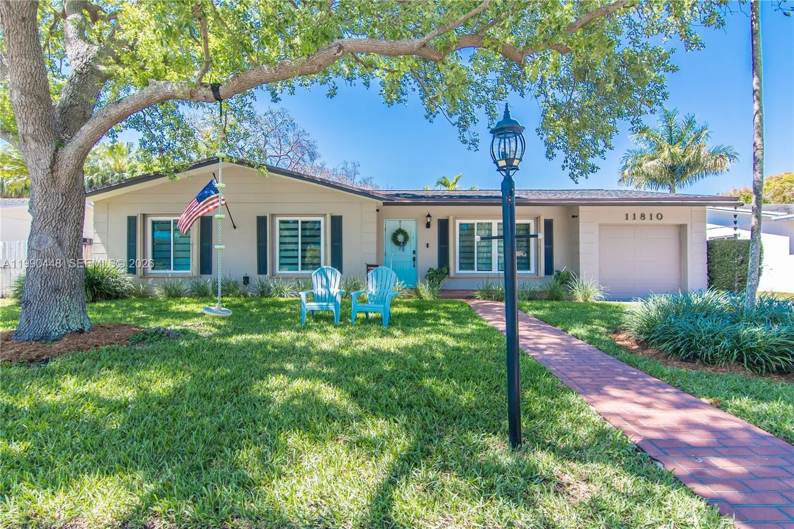 Foto de propiedad en 11810 SW 121st Avenue, Miami, FL 33186 Miami con MLS# 