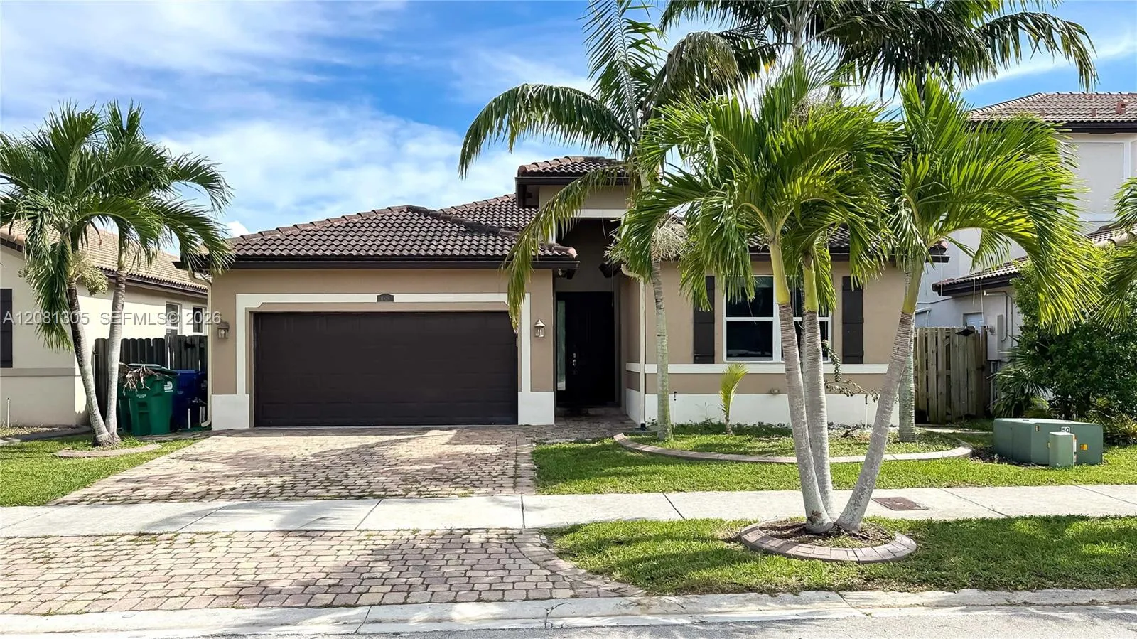 Foto de propiedad en 11828 SW 253rd Street, Homestead, FL 33032 Homestead con MLS# 