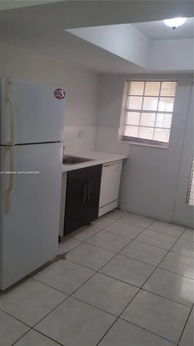 En Venta 11840 NE 19th Drive 27, North Miami, FL 33181, North Miami, FL 33181