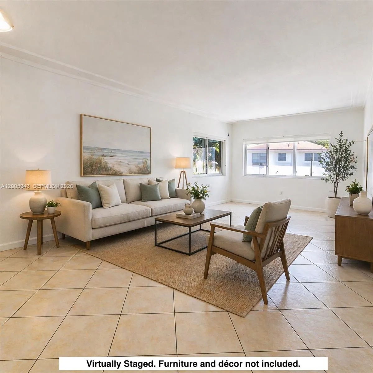 Foto de propiedad en 1185 Marseille Drive 209, Miami Beach, FL 33141 Miami Beach con MLS# 