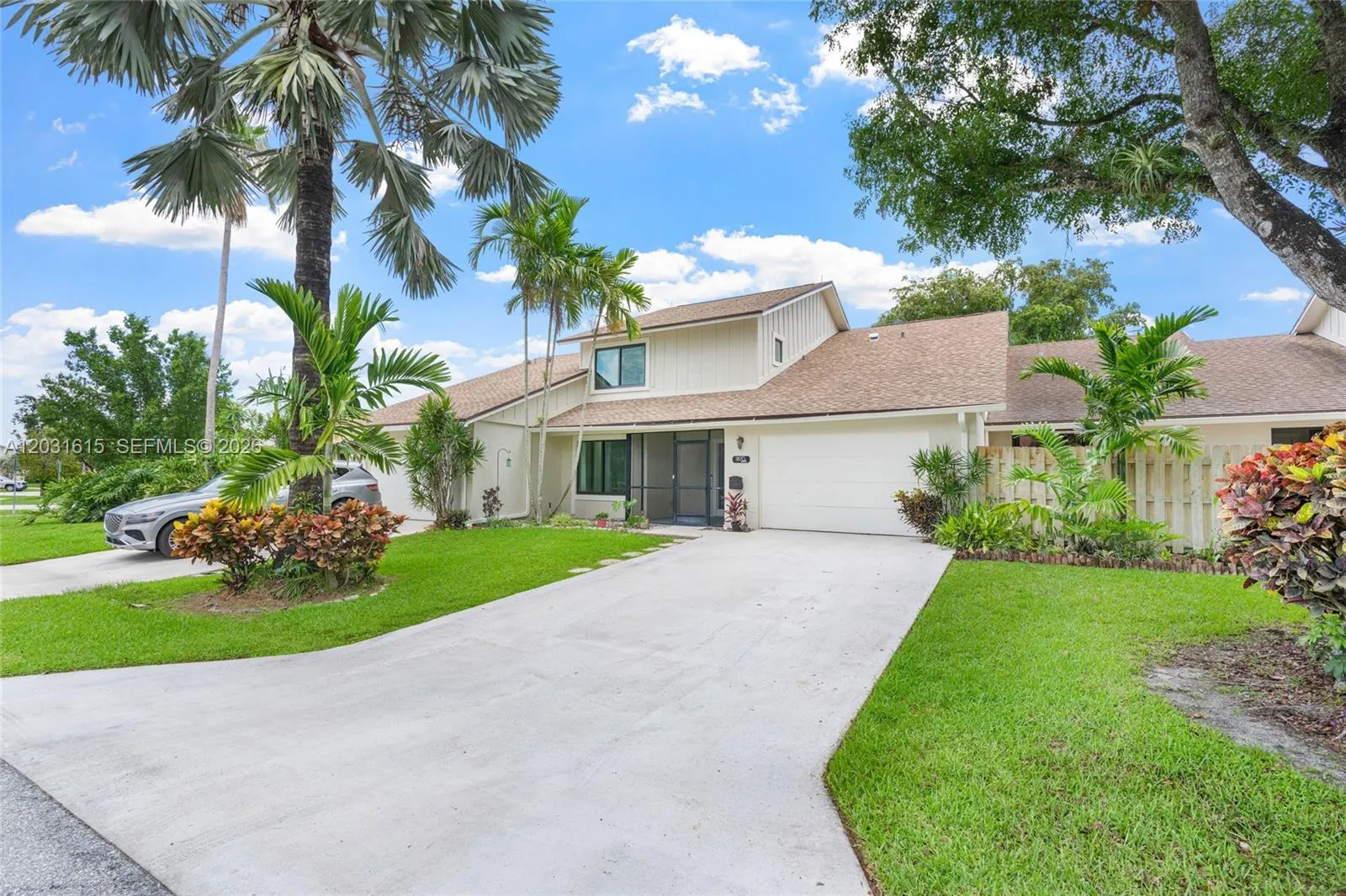 Foto de propiedad en 11870 Donlin Drive, Wellington, FL 33414 Wellington con MLS# 