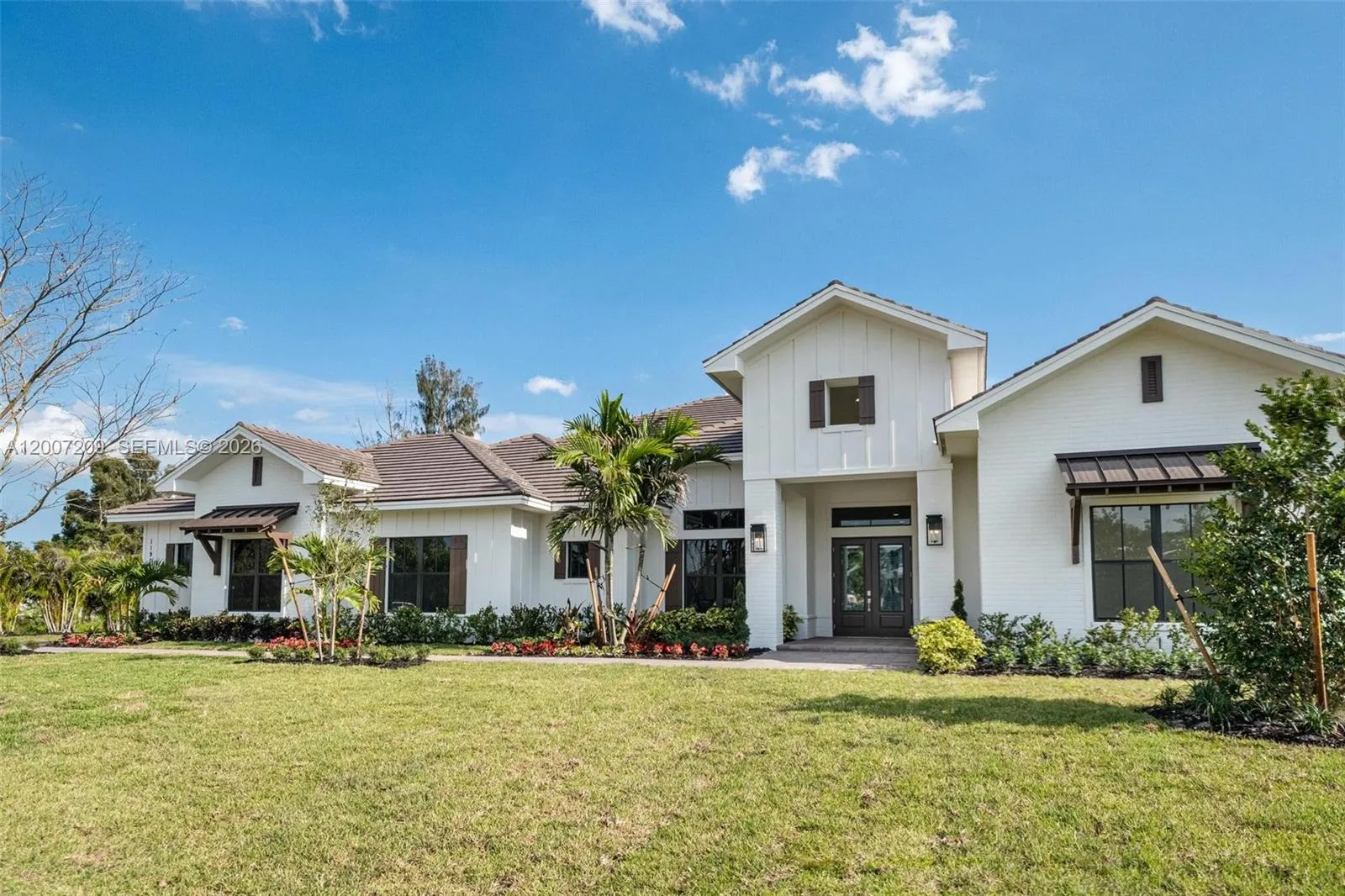 Foto de propiedad en 11900 SW 14th Place, Davie, FL 33325 Davie con MLS# 