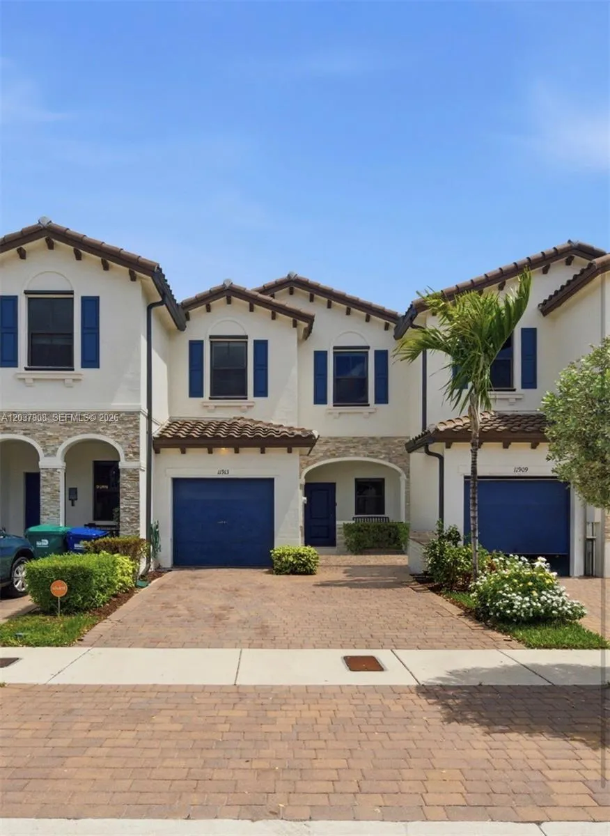 Foto de propiedad en 11913 SW 244th Lane, Homestead, FL 33032 Homestead con MLS# 