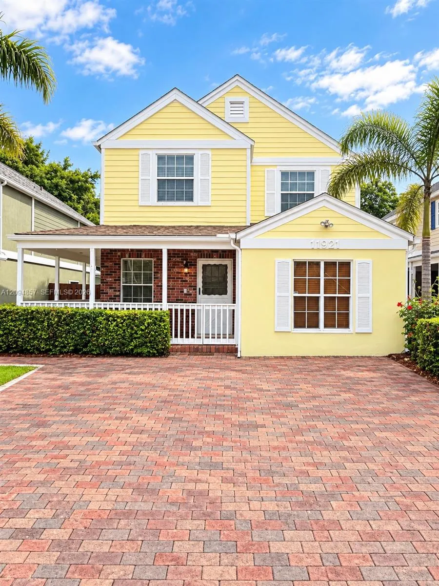En Renta 11921 SW 117th Court, Miami, FL 33186, Miami, FL 33186