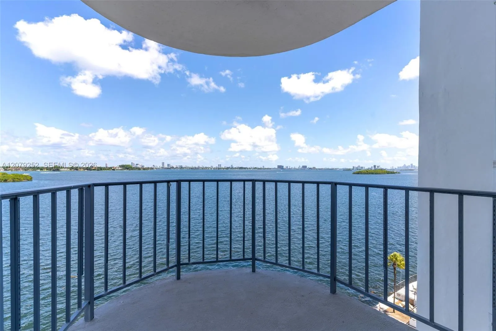 En Renta 11930 N Bayshore Drive 704, North Miami, FL 33181, North Miami, FL 33181