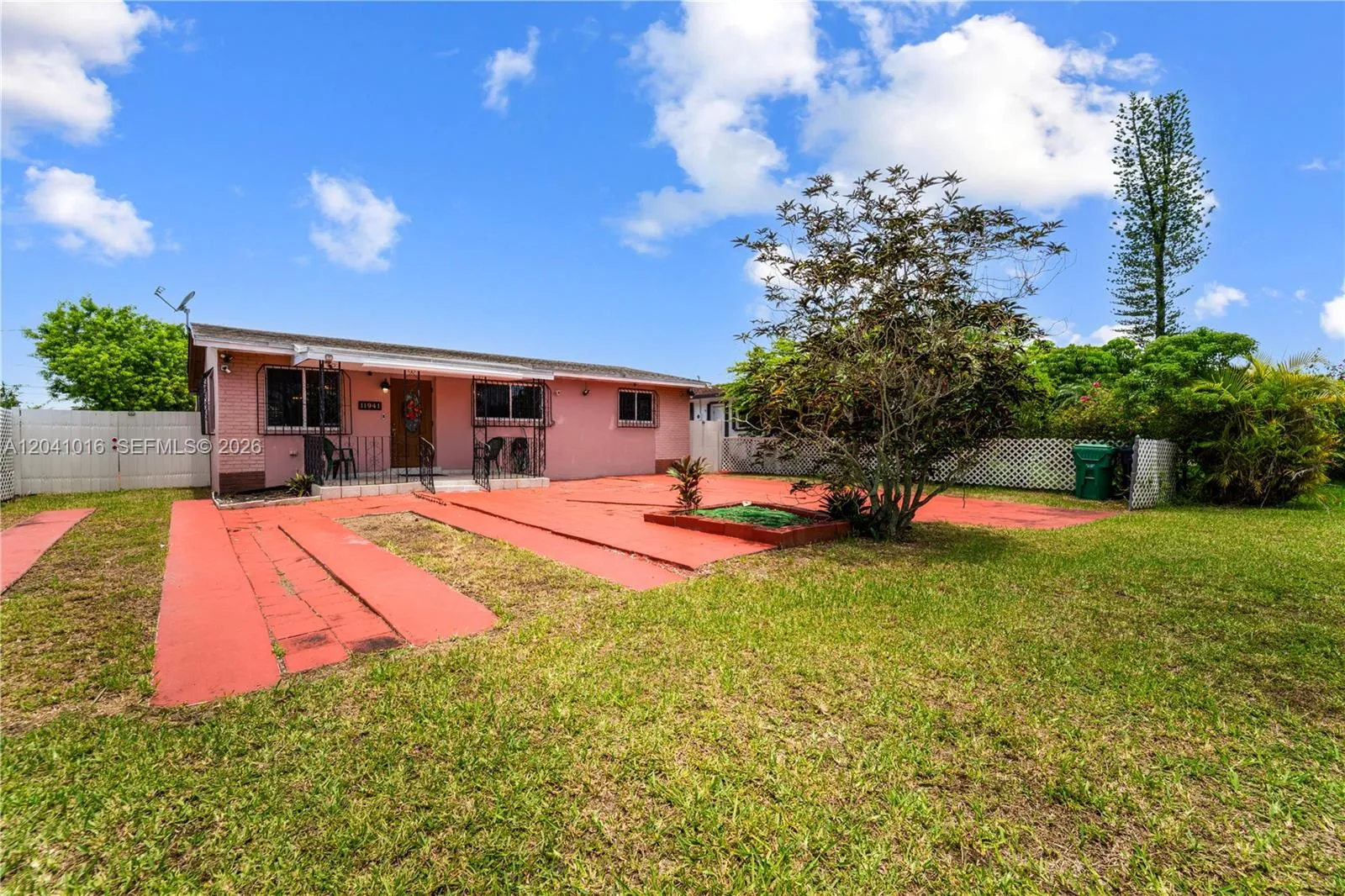 En Venta 11941 SW 4th Street, Miami, FL 33184, Miami, FL 33184
