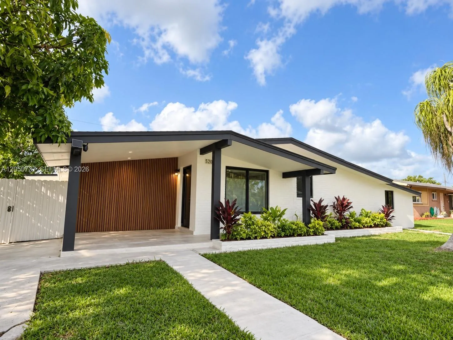 Foto de propiedad en 11952 SW 176th Terrace, Miami, FL 33177 Miami con MLS# 