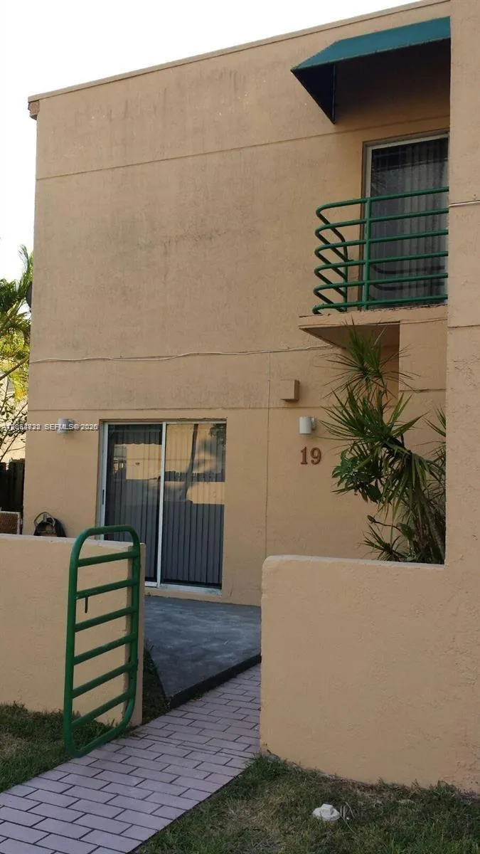 En Renta 11960 SW 18th Terrace 19, Miami, FL 33175, Miami, FL 33175