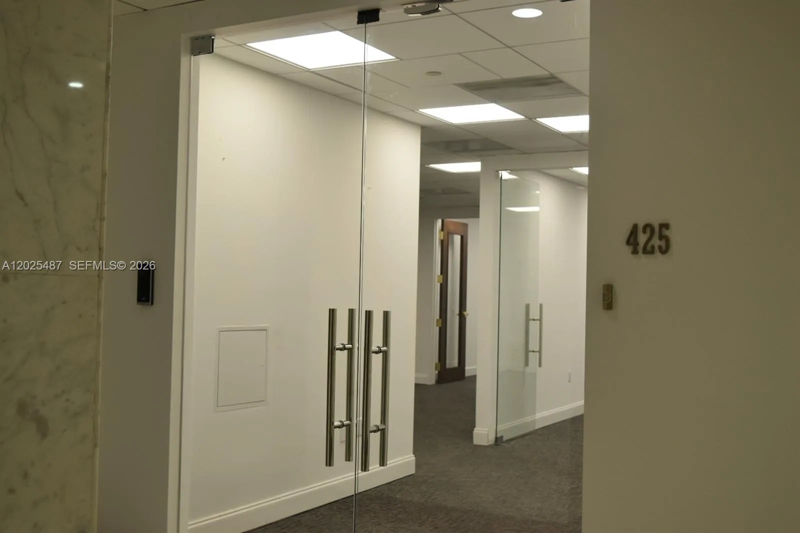 Foto de propiedad en 1200 Brickell Avenue 425, Miami, FL 33131 Miami con MLS# 
