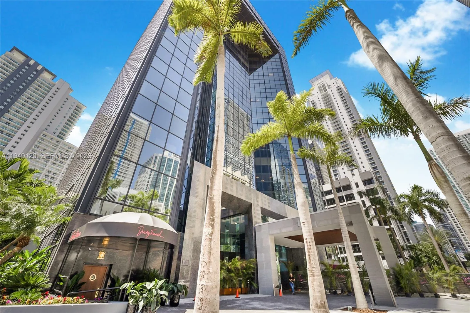 Alquilada 1200 Brickell Avenue 860ABC, Miami, FL 33131, Miami, FL 33131