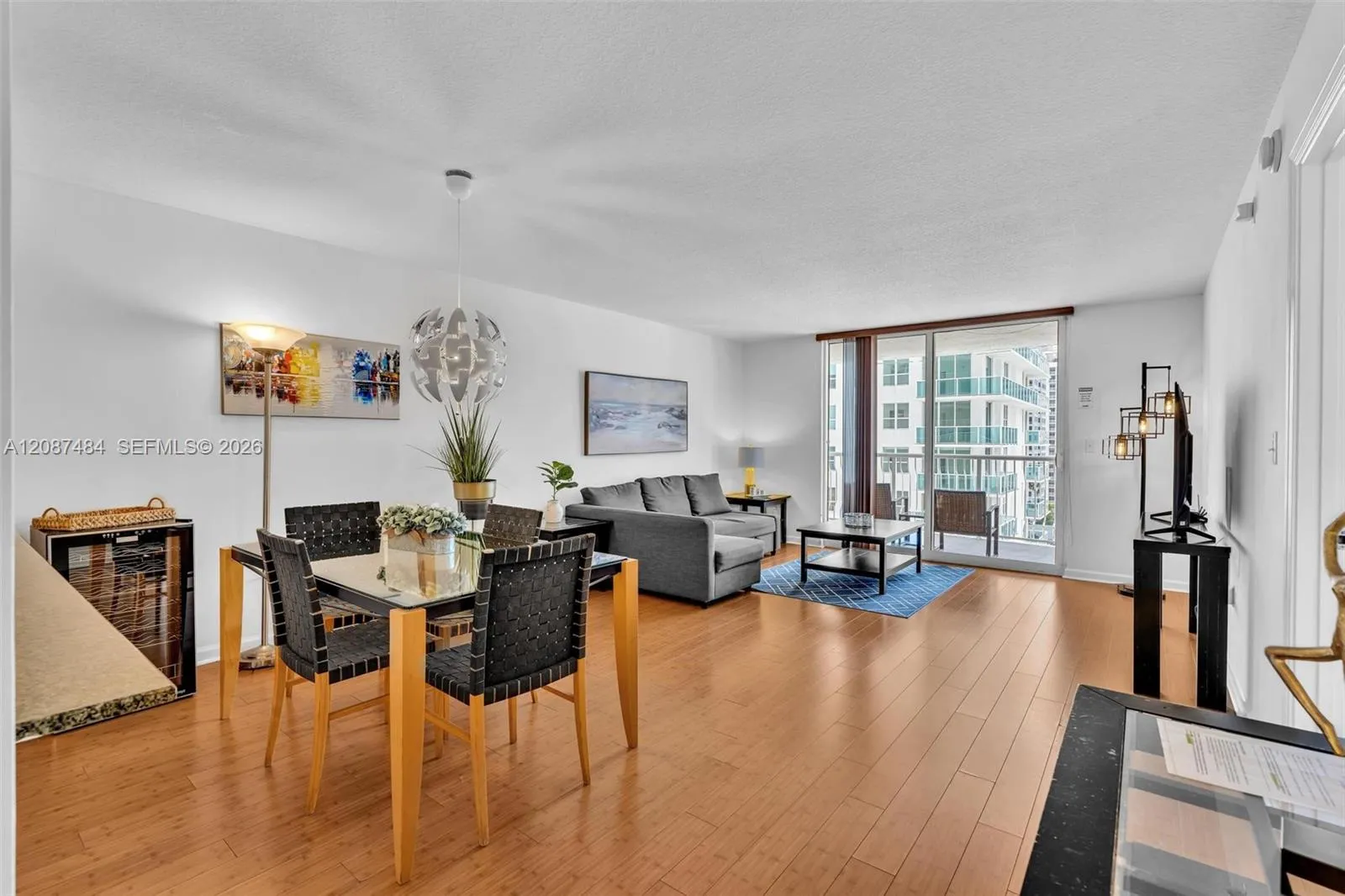 En Venta 1200 Brickell Bay Drive 2119, Miami, FL 33131, Miami, FL 33131