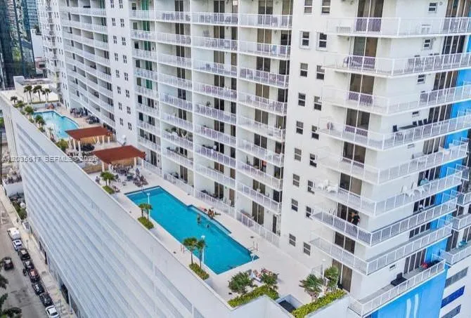 Foto de propiedad en 1200 Brickell Bay Drive 3318, Miami, FL 33131 Miami con MLS# 