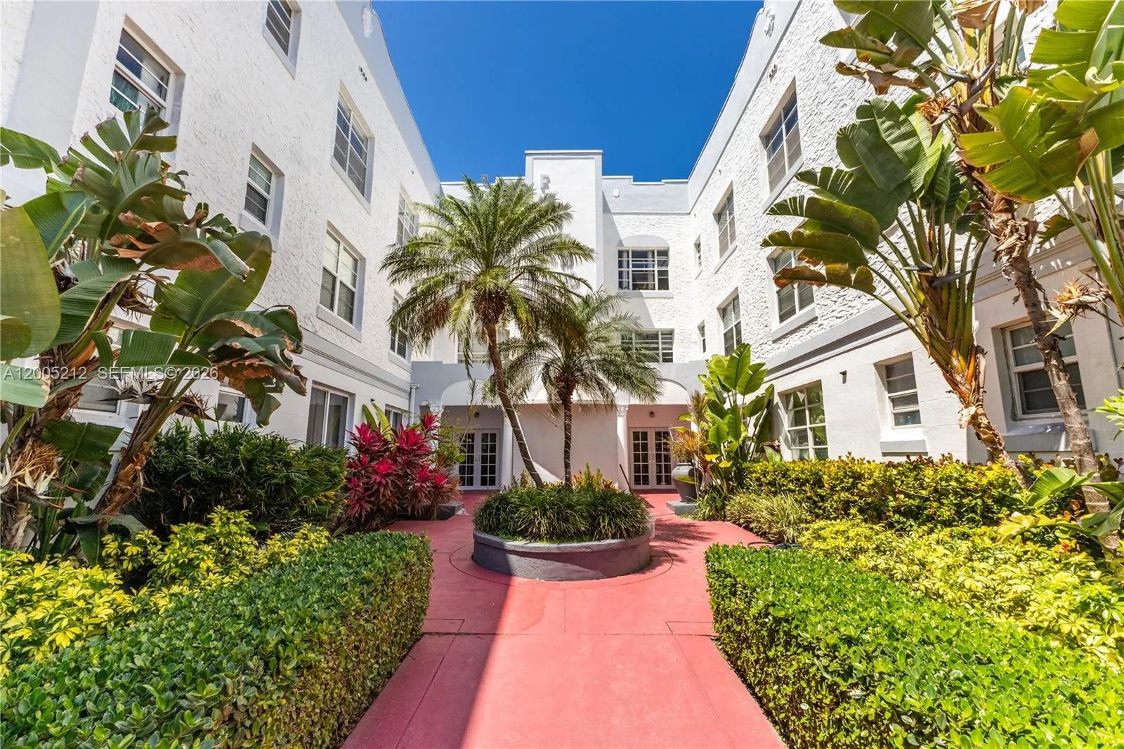 Foto de propiedad en 1200 Euclid Avenue 102, Miami Beach, FL 33139 Miami Beach con MLS# 