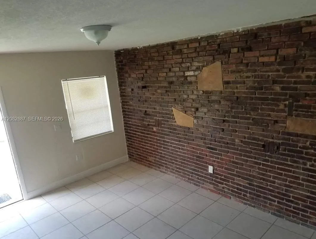 En Renta 1200 NE 110th Street 3, Miami, FL 33161, Miami, FL 33161
