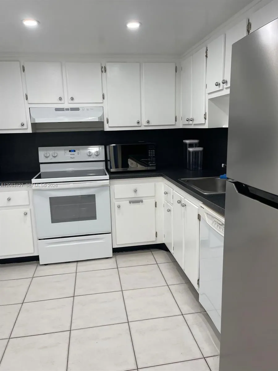 En Renta 1200 NE Miami Gardens Drive 803W, Miami, FL 33179, Miami, FL 33179