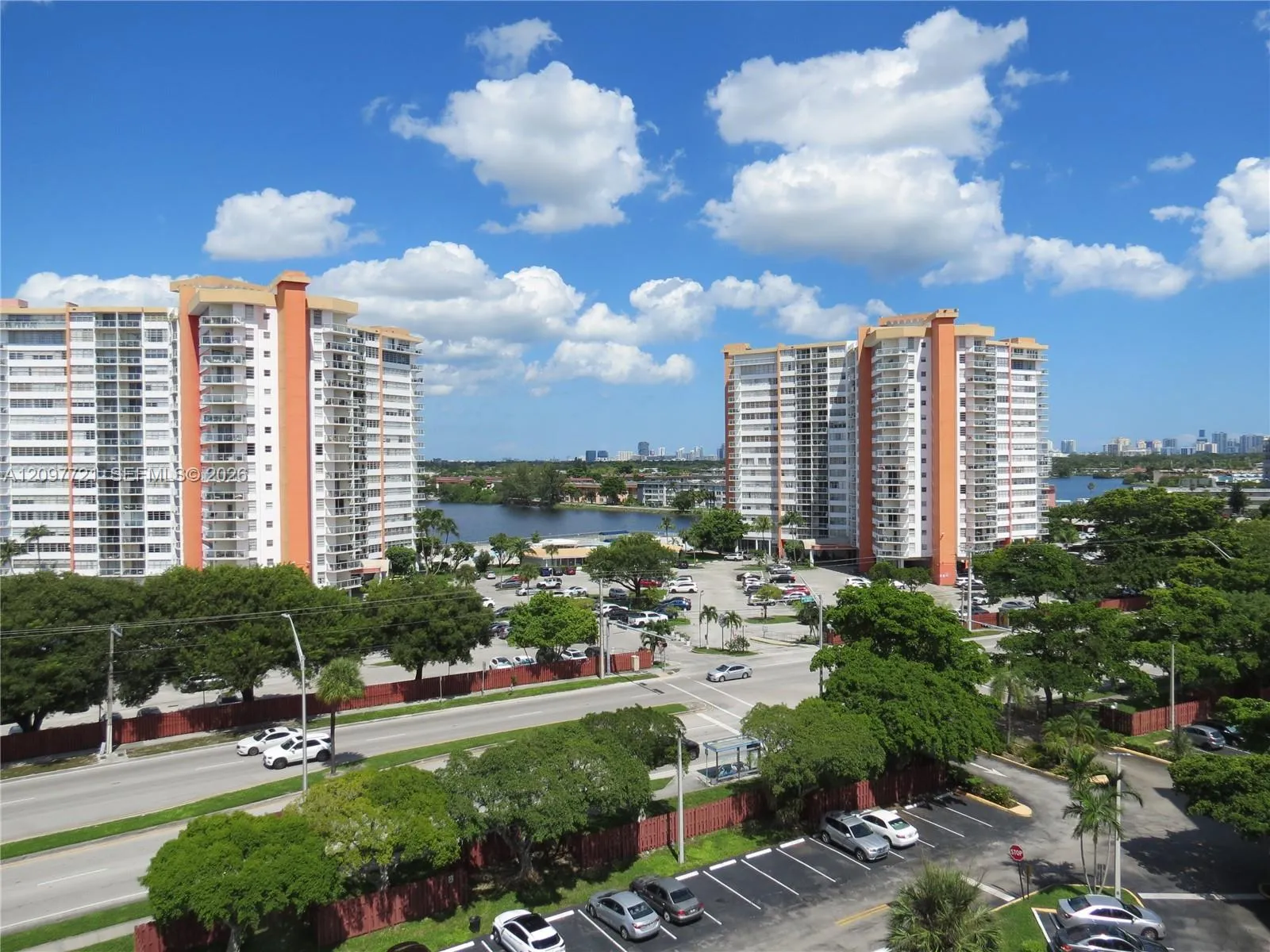 En Renta 1200 NE Miami Gardens Drive 906W, Miami, FL 33179, Miami, FL 33179