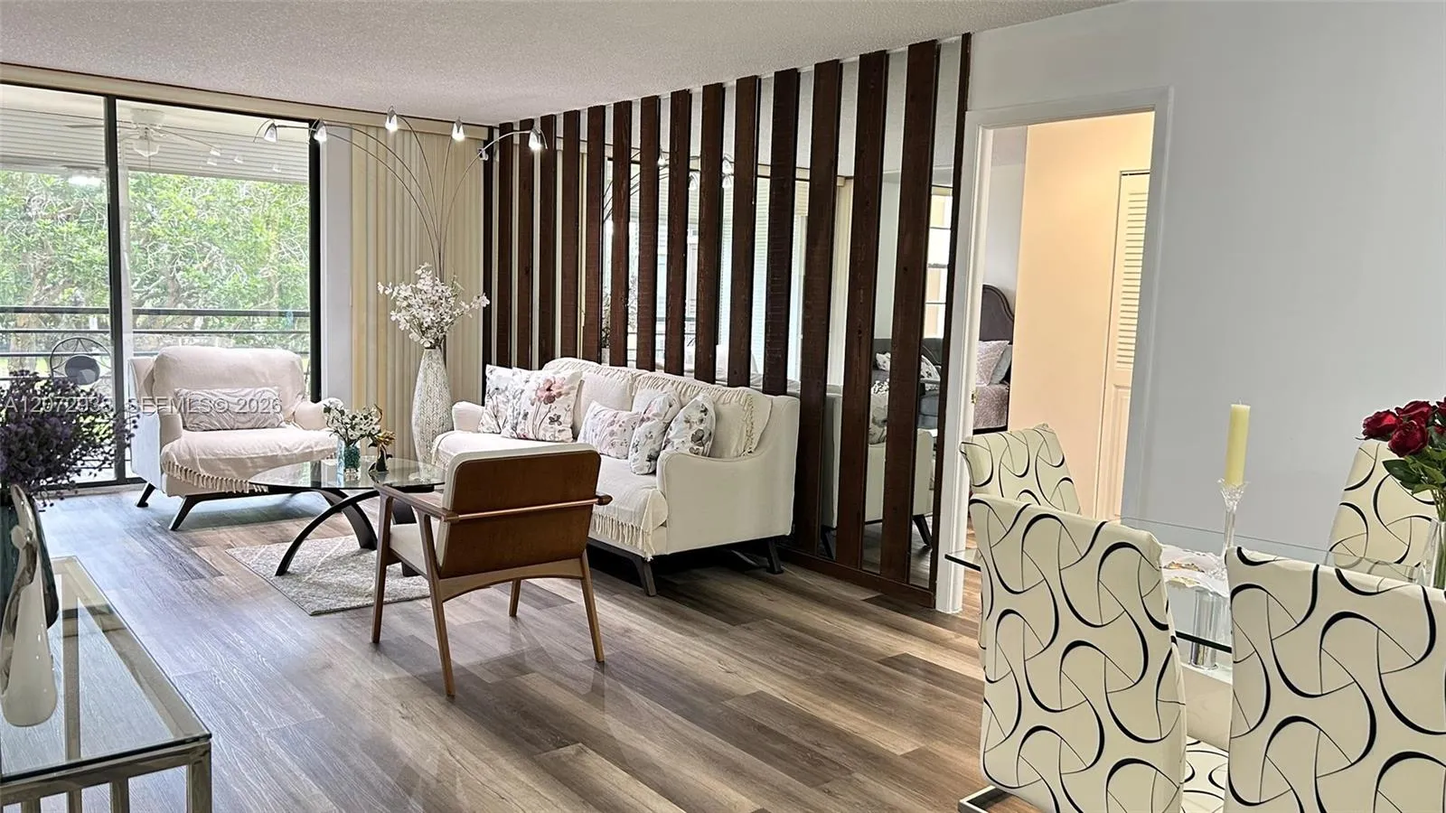 Foto de propiedad en 1200 Saint Charles Place 209, Pembroke Pines, FL 33026 Pembroke Pines con MLS# 