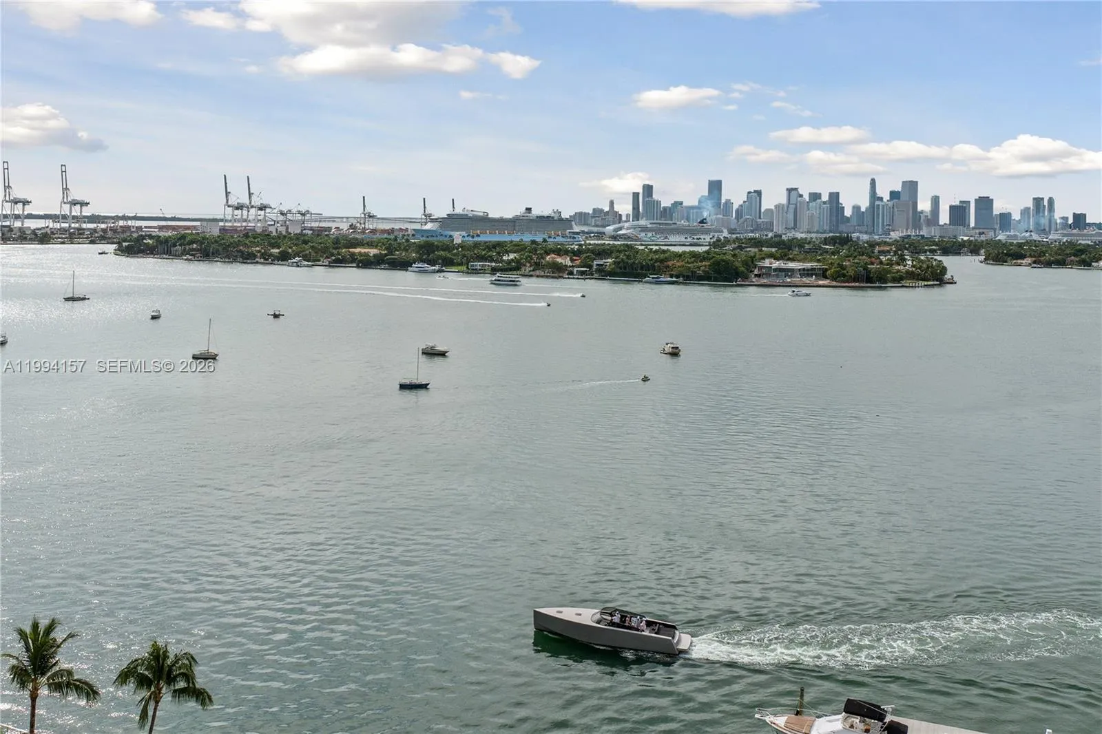 Foto de propiedad en 1200 West Avenue PH-01, Miami Beach, FL 33139 Miami Beach con MLS# 
