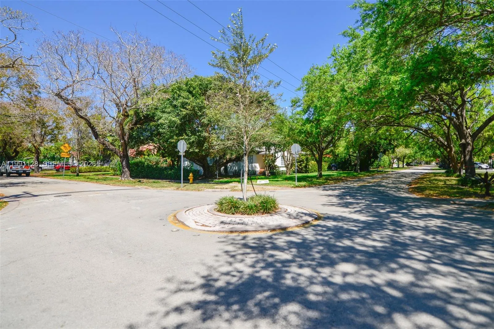 Foto de propiedad en 1201 Obispo Avenue, Coral Gables, FL 33134 Coral Gables con MLS# 