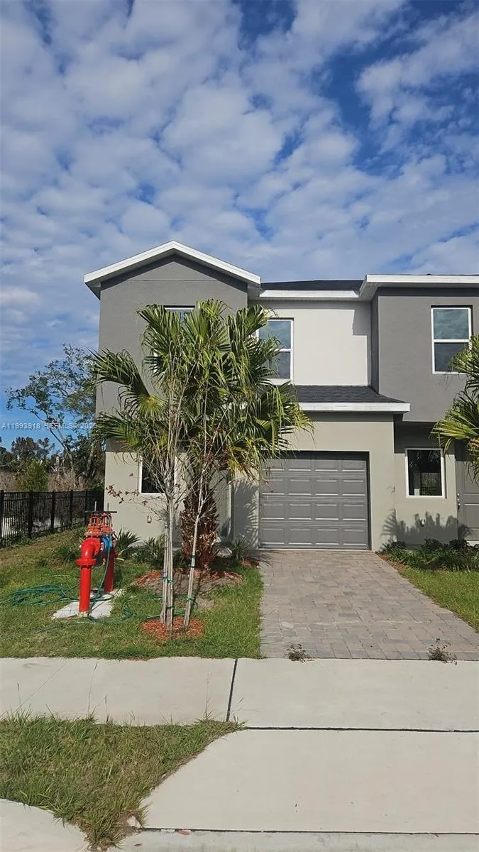 Foto de propiedad en 1201 Southstation Place 101, Orlando, FL 32809 Orlando con MLS# 