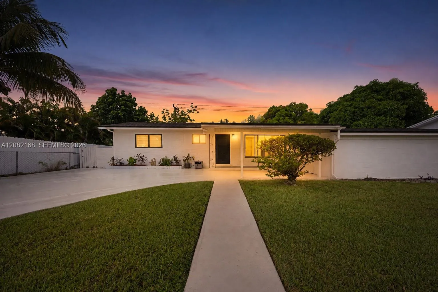 En Venta 12010 SW 177th Terrace, Miami, FL 33177, Miami, FL 33177